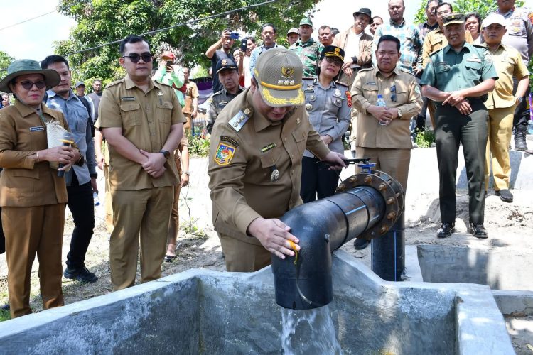 Perkuat Ketahanan Pangan, Bupati Samosir Resmikan Pompa Air Tenaga Surya Rp2,6 Miliar di Onan Runggu