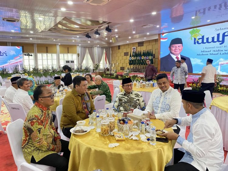 Bupati Samosir/Wakil Bupati Hadiri Open House Gubsu dan Wagubsu, Perkuat Sinergitas dengan Pemerintah Provinsi di Hari Raya Idul Fitri 1447 H