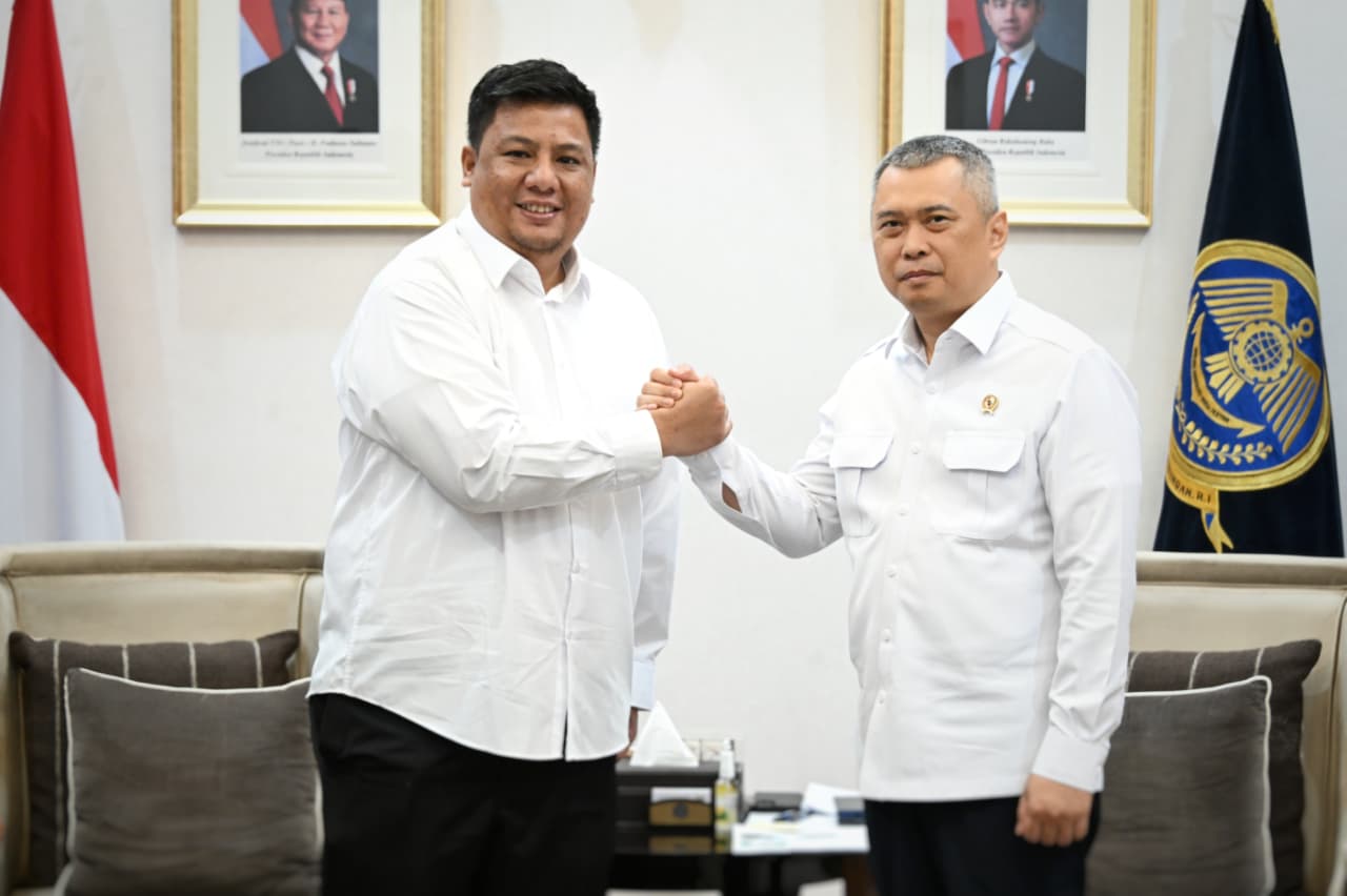 Bupati Samosir Temui Menteri Perhubungan, Usulkan Pembukaan Jalur Penyeberangan Danau Samosir–Tongging Bupati Samosir Temui Menteri Perhubungan, Usulkan Pembukaan Jalur Penyeberangan Danau Samosir–Tongging
