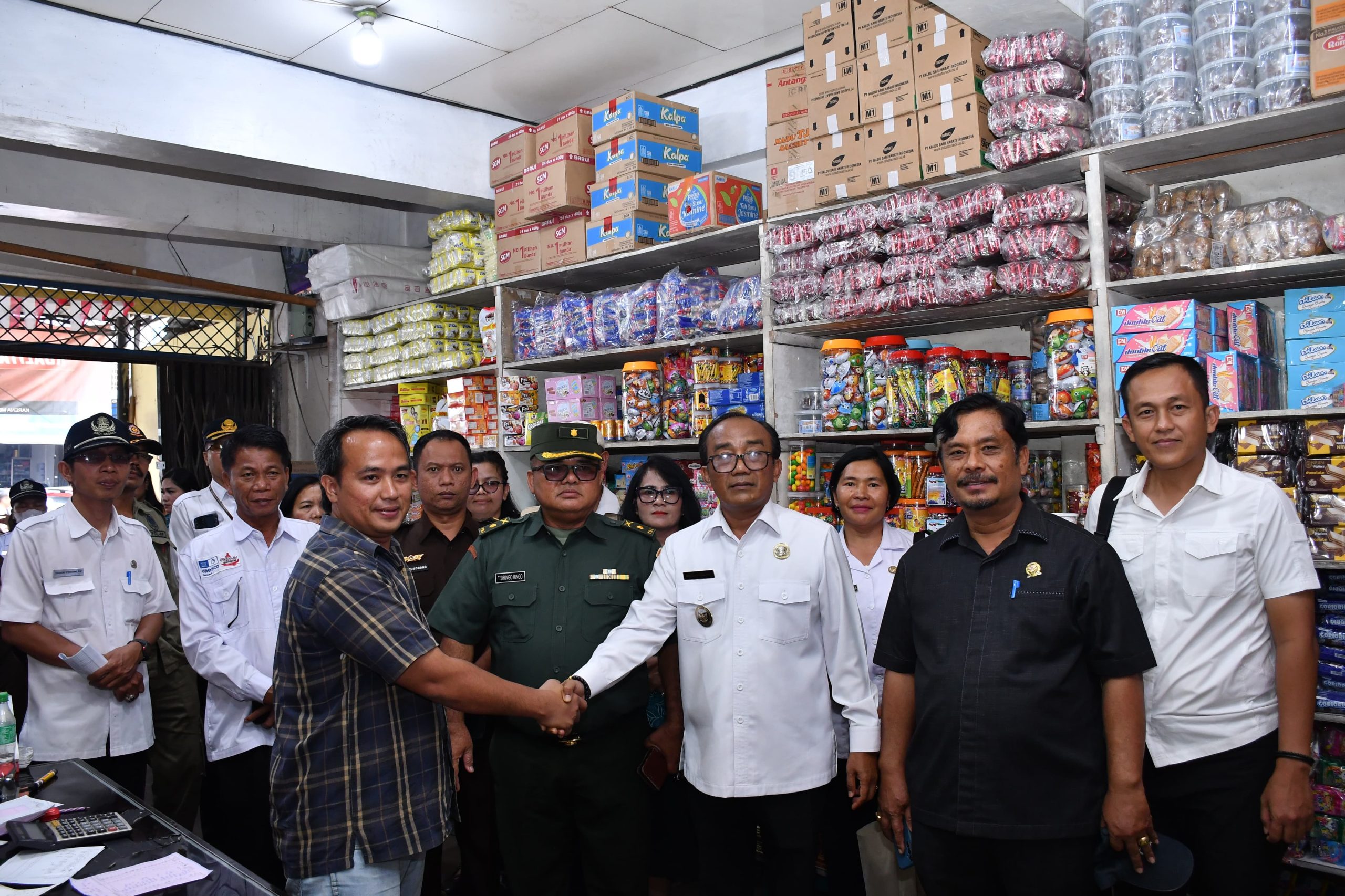 Monitoring Bapokting Jelang Idul Fitri 2026 di Samosir, Wabup: Stok Aman, Tidak Ada Kenaikan Harga yang Signifikan Monitoring Bapokting Jelang Idul Fitri 2026 di Samosir, Wabup: Stok Aman, Tidak Ada Kenaikan Harga yang Signifikan