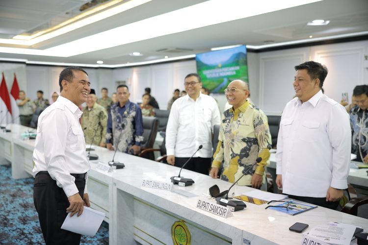 Temui Mentan, Bupati Samosir Dapat Dukungan Pengembangan Kopi 1.900 Hektare dan Kakao 500 Hektare Temui Mentan, Bupati Samosir Dapat Dukungan Pengembangan Kopi 1.900 Hektare dan Kakao 500 Hektare