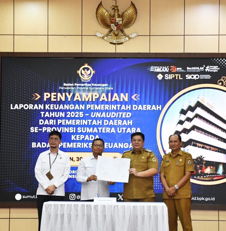 Tepat Waktu, Bupati Samosir Sampaikan LKPD 2025 ke BPK Sumut Tepat Waktu, Bupati Samosir Sampaikan LKPD 2025 ke BPK Sumut