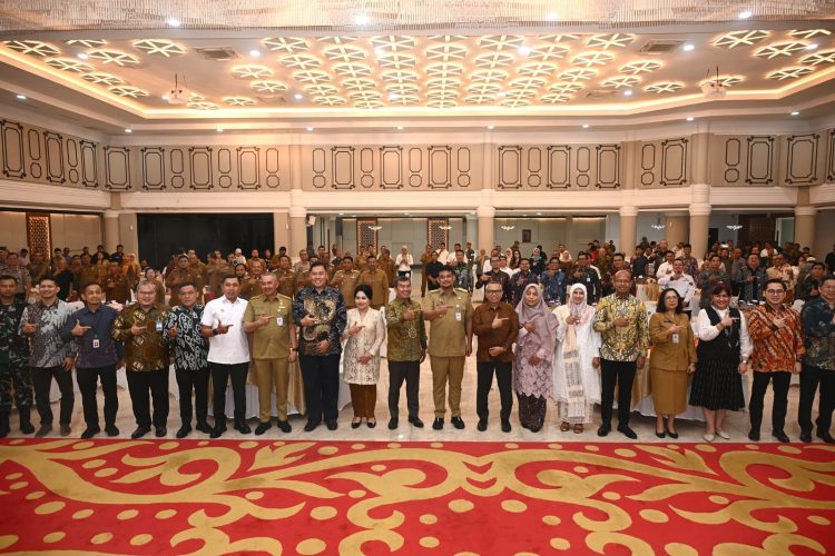 Wakil Bupati Samosir Hadiri Pengukuhan LPS I Medan, Dorong Penguatan Kepercayaan Masyarakat terhadap Perbankan Wakil Bupati Samosir Hadiri Pengukuhan LPS I Medan, Dorong Penguatan Kepercayaan Masyarakat terhadap Perbankan