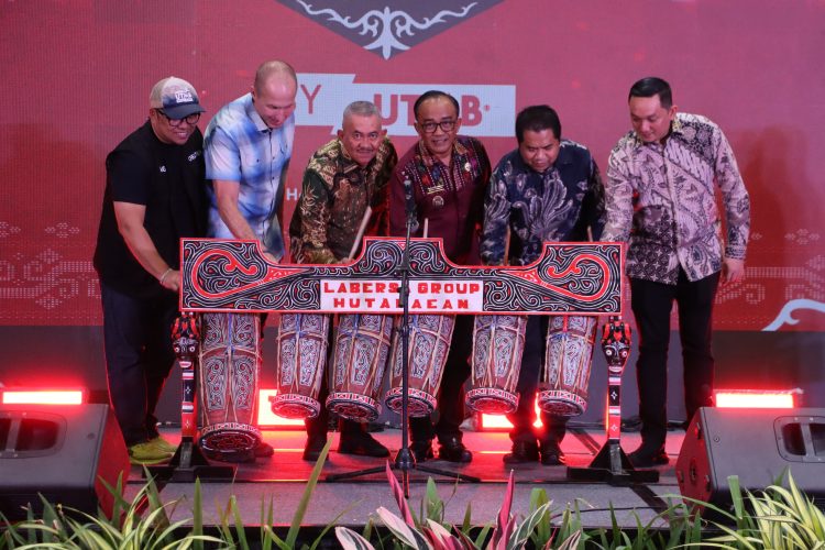 1.015 Pelari dari 34 Negara Ramaikan Trail of The Kings UTMB 2026, Bupati Samosir: "Kami siap sukseskan kegiatan ini" 1.015 Pelari dari 34 Negara Ramaikan Trail of The Kings UTMB 2026, Bupati Samosir: “Kami siap sukseskan kegiatan ini”