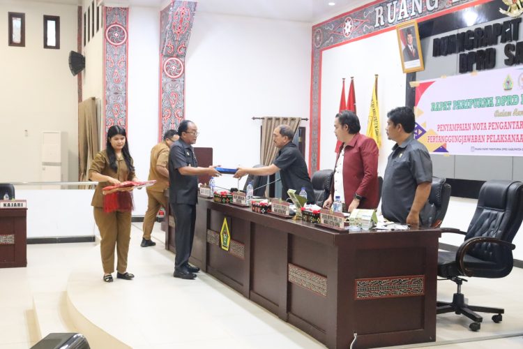 Wakil Bupati Samosir Sampaikan Nota Pengantar Ranperda Pertanggungjawaban Pelaksanaan APBD Tahun Anggaran 2025 Wakil Bupati Samosir Sampaikan Nota Pengantar Ranperda Pertanggungjawaban Pelaksanaan APBD Tahun Anggaran 2025