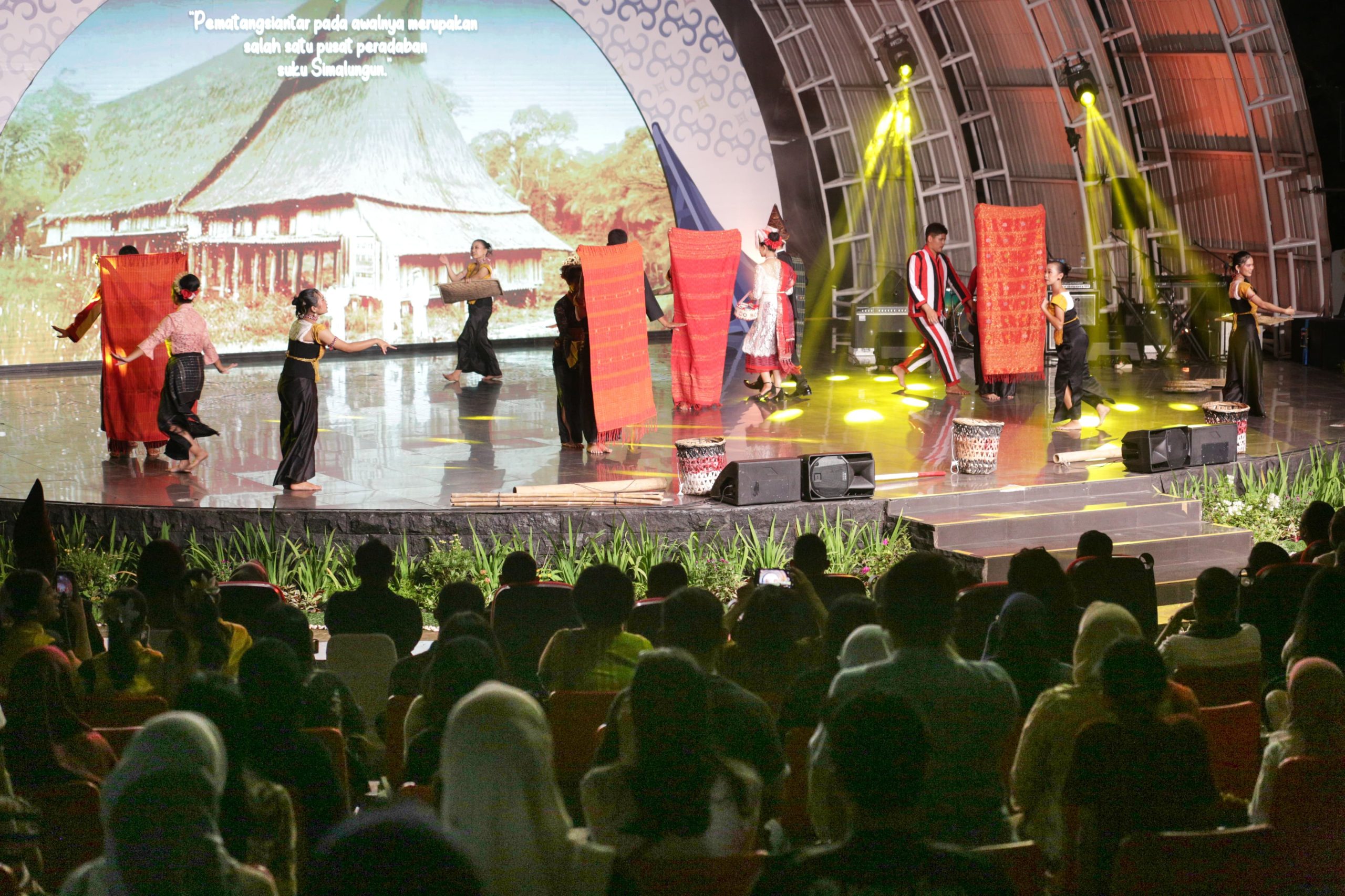 Wali Kota Pematangsiantar Hadiri Pagelaran Seni dan Budaya Kota Pematangsiantar di PRSU ke-50 Tahun 2026 Wali Kota Pematangsiantar Hadiri Pagelaran Seni dan Budaya Kota Pematangsiantar di PRSU ke-50 Tahun 2026