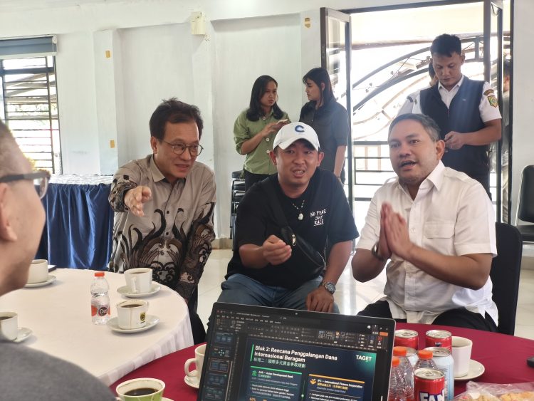 Manajer Umum PT. Pengembangan Pertanian Taiwan-Indonesia Kunjungi Kabupaten Pakpak Bharat Manajer Umum PT. Pengembangan Pertanian Taiwan-Indonesia Kunjungi Kabupaten Pakpak Bharat