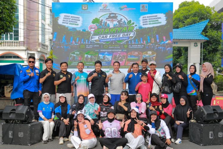 Wali Kota Pematangsiantar Diwakili Sekda Junaedi Sitanggang Membuka Siantar Car Free Day Wali Kota Pematangsiantar Diwakili Sekda Junaedi Sitanggang Membuka Siantar Car Free Day