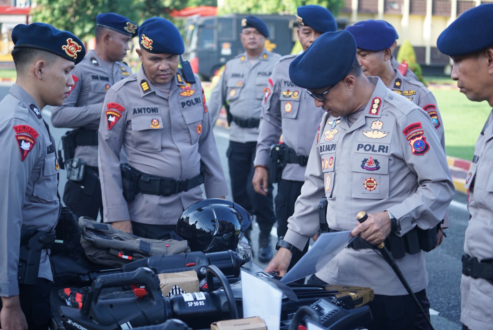 Zero Compromise Kesiapan Operasional, Dansat Brimob Polda Sumut Pastikan Personel dan Peralatan Siap Digunakan Kapan Pun Zero Compromise Kesiapan Operasional, Dansat Brimob Polda Sumut Pastikan Personel dan Peralatan Siap Digunakan Kapan Pun
