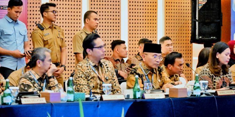 Hadiri RUPS Bank Sumut, Bupati Simalungun Tegaskan Dukungan Penguatan Modal untuk Dorong Ekonomi Daerah Hadiri RUPS Bank Sumut, Bupati Simalungun Tegaskan Dukungan Penguatan Modal untuk Dorong Ekonomi Daerah