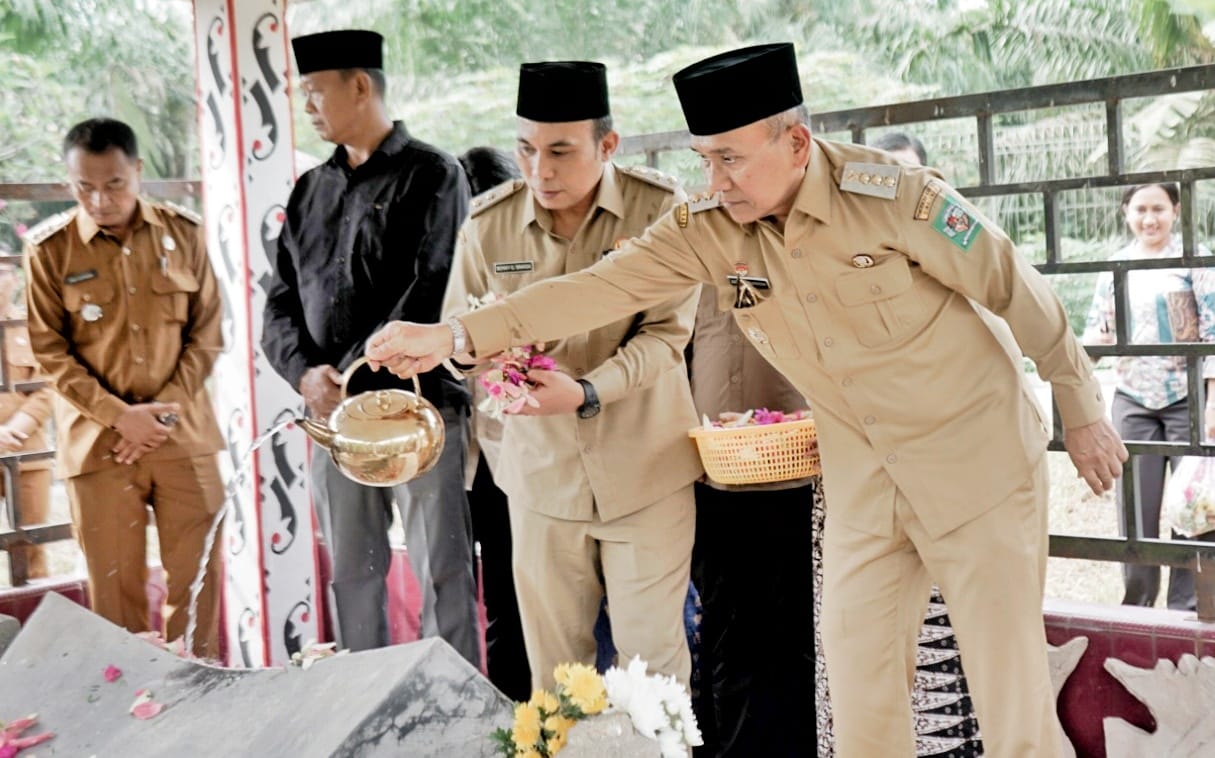 Peringati Hari Jadi Ke-193, Pemkab Simalungun Gelar Ziarah ke Makam Raja Marpitu