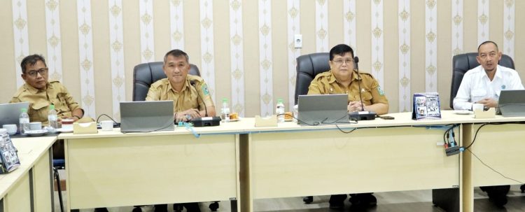 Pemkab Simalungun Rakor Pengelolaan Sampah Terintegrasi, Terpadu, dan Berkelanjutan: Dorong Sistem Terpadu hingga Bank Sampah di Nagori dan Kelurahan Pemkab Simalungun Rakor Pengelolaan Sampah Terintegrasi, Terpadu, dan Berkelanjutan: Dorong Sistem Terpadu hingga Bank Sampah di Nagori dan Kelurahan