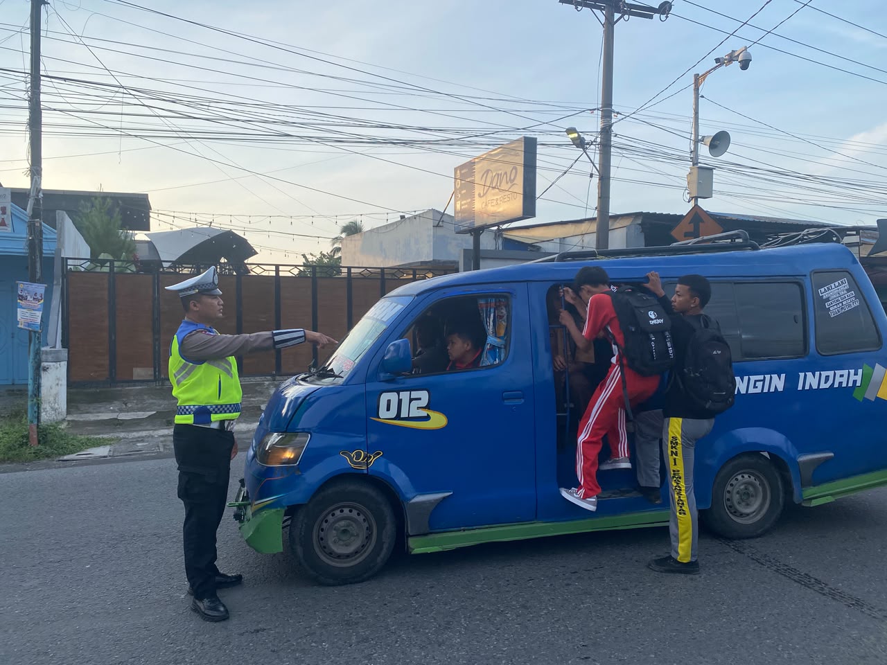 Sat Lantas Polres Pematangsiantar Kembali Berikan Binluh dan Dikmas Lantas kepada Supir Angkutan Umum