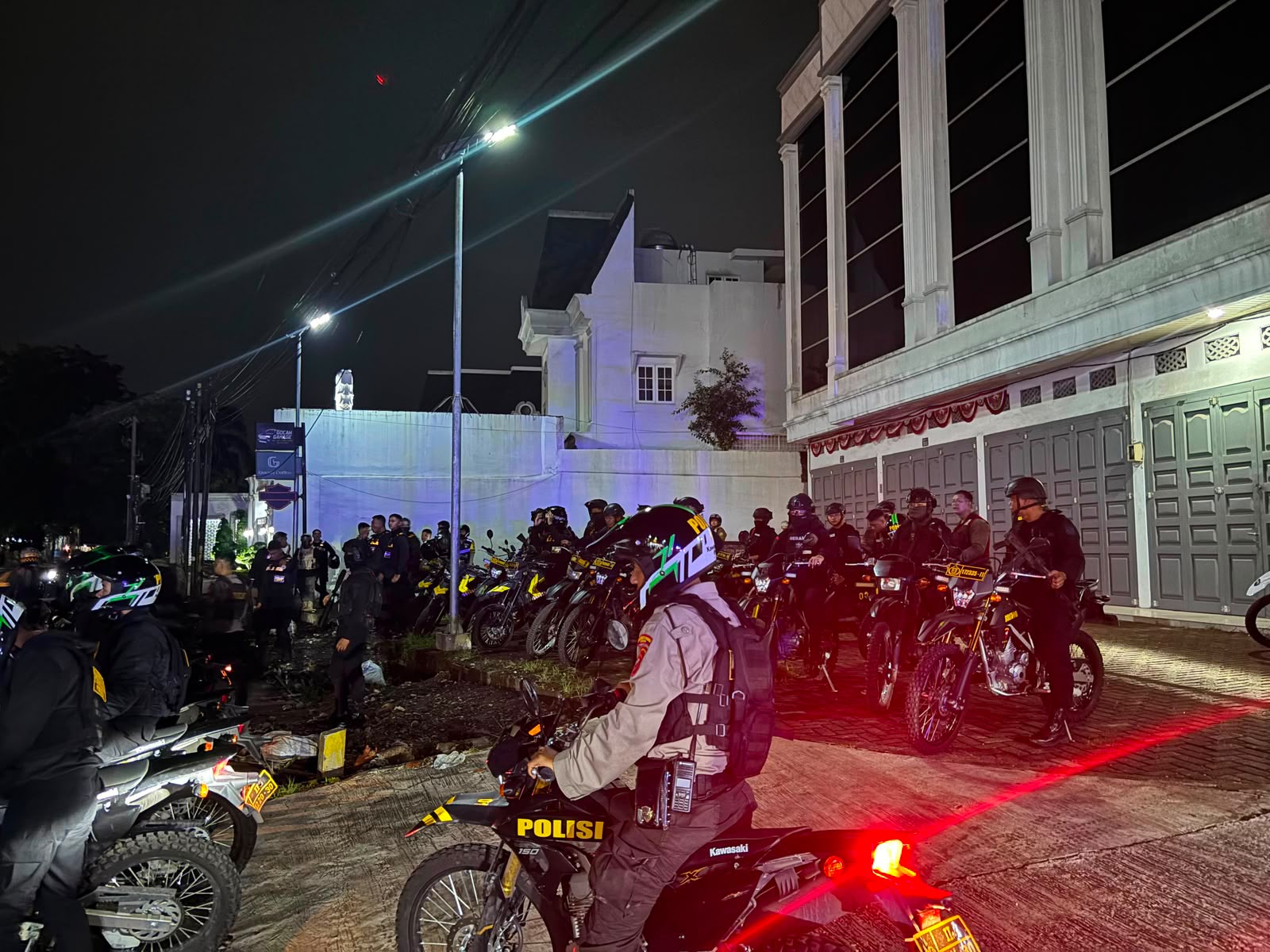 Polda Sumut Perkuat Patroli KRYD Gabungan, Personel Satuan Brimob Bersama TNI, Polrestabes Medan dan Satpol PP Jaga Stabilitas Kamtibmas Kota Medan