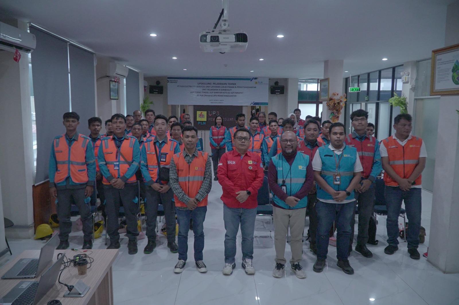 PLN UP3 Pematangsiantar Tingkatkan Kompetensi Petugas Yantek Melalui Upskilling Berbasis Keselamatan, Pelayanan dan Keandalan PLN UP3 Pematangsiantar Tingkatkan Kompetensi Petugas Yantek Melalui Upskilling Berbasis Keselamatan, Pelayanan dan Keandalan
