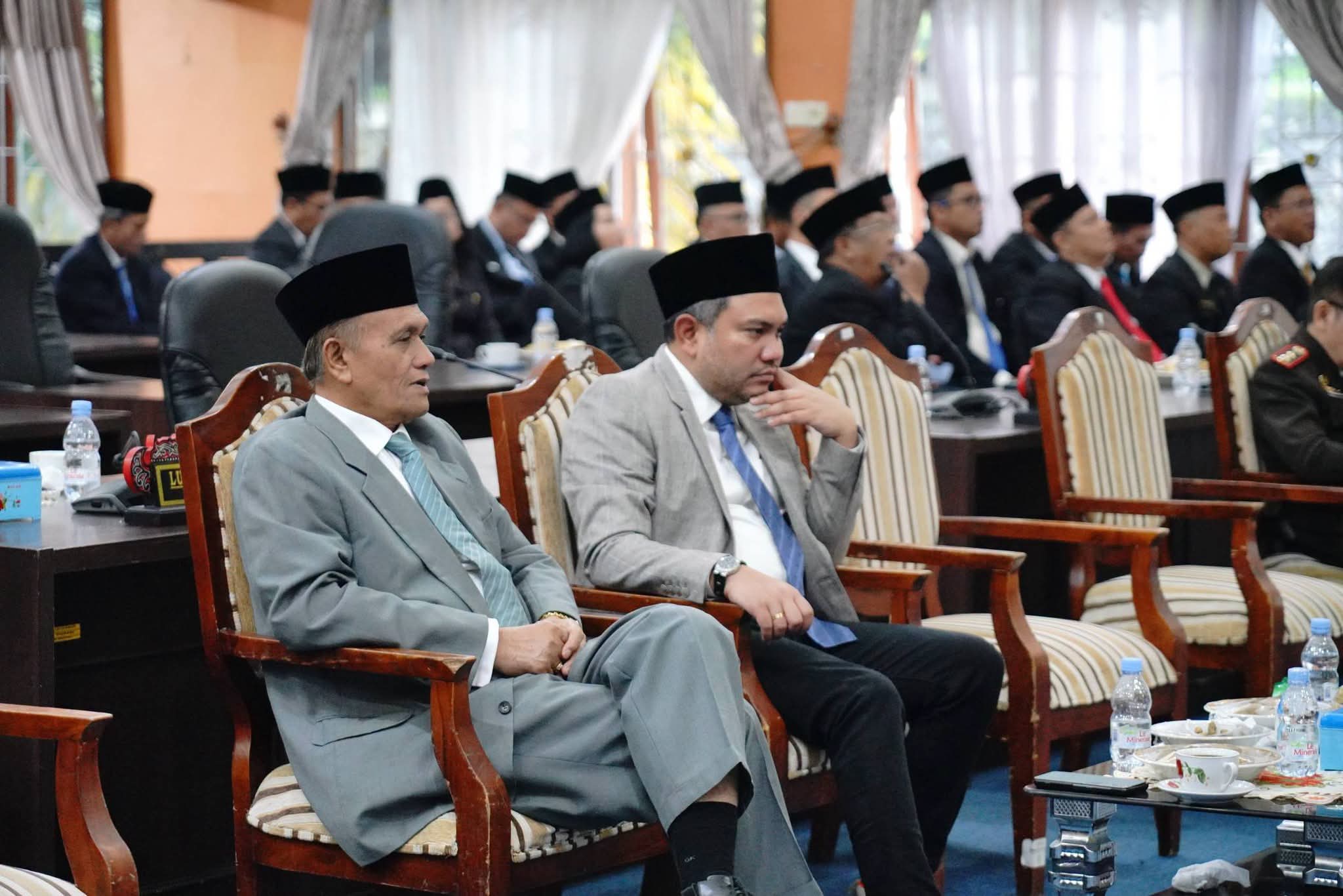 Bupati Franc Bernhard Tumanggor Hadiri Menghadiri Sidang Paripurna Istimewa DPRD Pakpak Bharat Bupati Franc Bernhard Tumanggor Hadiri Menghadiri Sidang Paripurna Istimewa DPRD Pakpak Bharat