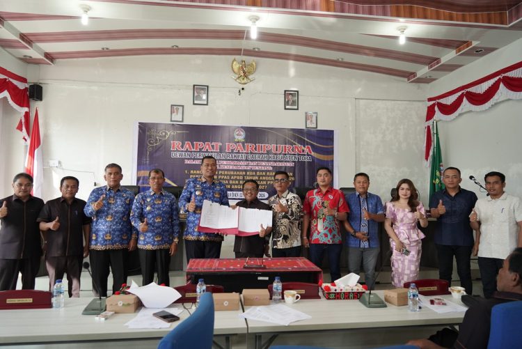 Rapat Paripurna DPRD, Nota Kesepakatan Rancangan Perubahan KUA PPAS APBD Toba Ditandatangani