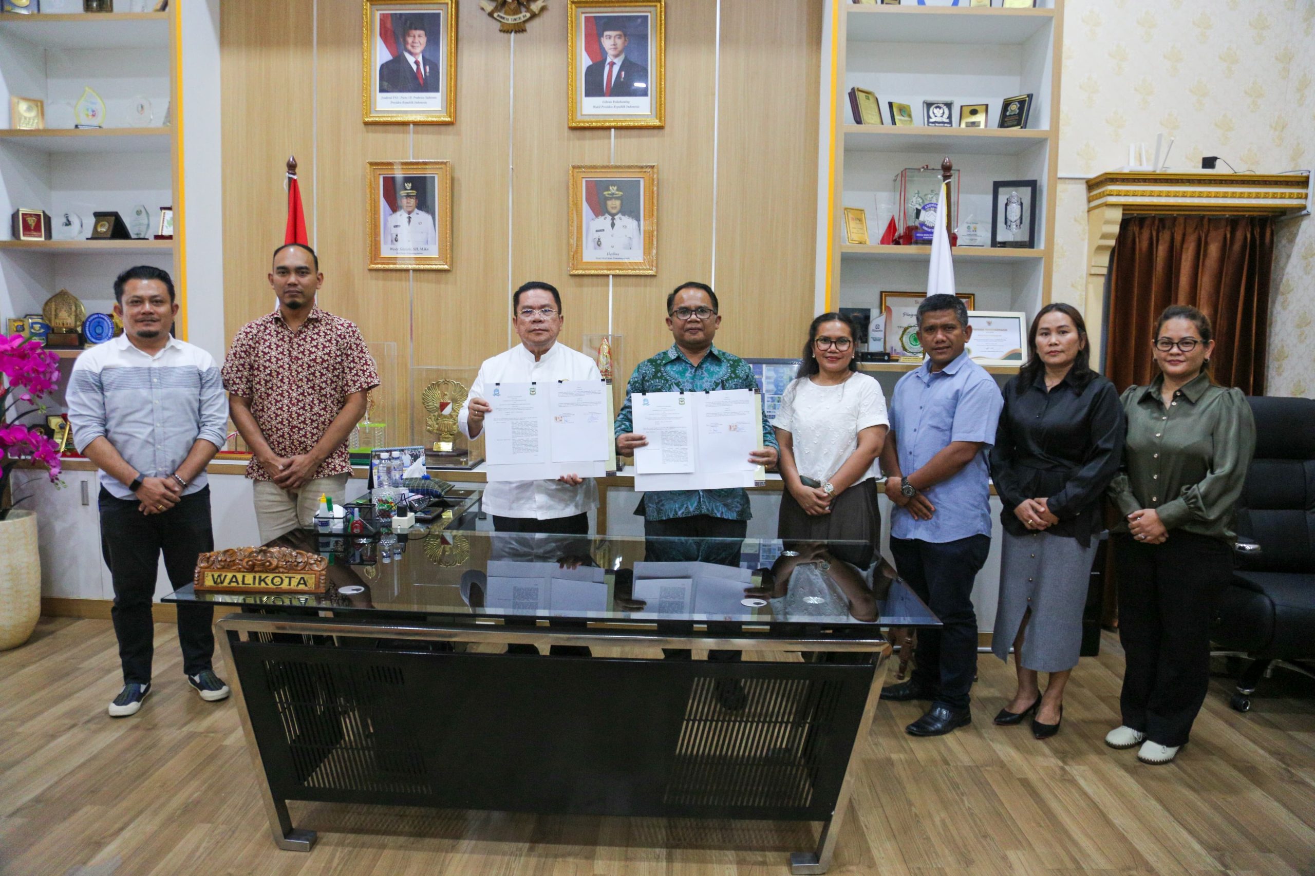 Wali Kota Pematangsiantar dan Rektor UHKBPN Pematangsiantar Tandatangani Kesepakatan tentang Pendidikan, Penelitian, dan Pengabdian Masyarakat, serta Peningkatan Kualitas SDM Wali Kota Pematangsiantar dan Rektor UHKBPN Pematangsiantar Tandatangani Kesepakatan tentang Pendidikan, Penelitian, dan Pengabdian Masyarakat, serta Peningkatan Kualitas SDM