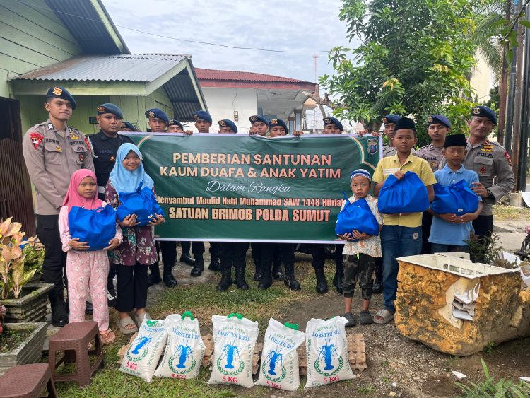 Semangat Maulid Nabi 1448 H, Brimob Sumut Hadir Berbagi dan Menebar Kepedulian kepada Kaum Duafa dan Anak Yatim Semangat Maulid Nabi 1448 H, Brimob Sumut Hadir Berbagi dan Menebar Kepedulian kepada Kaum Duafa dan Anak Yatim