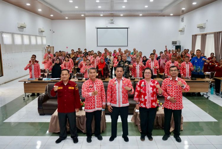 Wali Kota Pematangsiantar Diwakili Sekda Memimpin Rakor Tindak Lanjut Temuan Pusat PPATK Terkait KPM Bansos Terindikasi Judol Wali Kota Pematangsiantar Diwakili Sekda Memimpin Rakor Tindak Lanjut Temuan Pusat PPATK Terkait KPM Bansos Terindikasi Judol