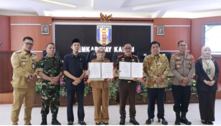 Pulihkan Rp906 Juta dan Kembalikan 415 Aset Daerah, Pemkab Way Kanan Perkuat Sinergi dengan Kejaksaan Pulihkan Rp906 Juta dan Kembalikan 415 Aset Daerah, Pemkab Way Kanan Perkuat Sinergi dengan Kejaksaan
