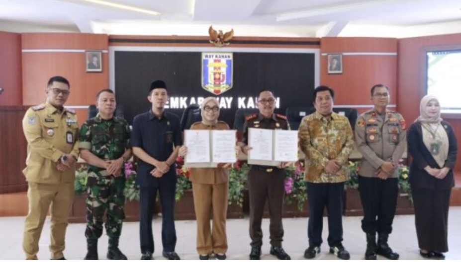 Pulihkan Rp906 Juta dan Kembalikan 415 Aset Daerah, Pemkab Way Kanan Perkuat Sinergi dengan Kejaksaan Pulihkan Rp906 Juta dan Kembalikan 415 Aset Daerah, Pemkab Way Kanan Perkuat Sinergi dengan Kejaksaan
