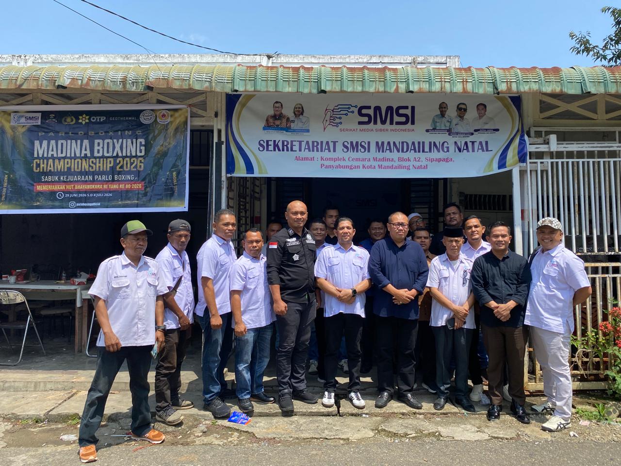 Kajari Madina Kunjungi Kantor SMSI Perkuat Hubungan Media dan Kejaksaan Kajari Madina Kunjungi Kantor SMSI Perkuat Hubungan Media dan Kejaksaan
