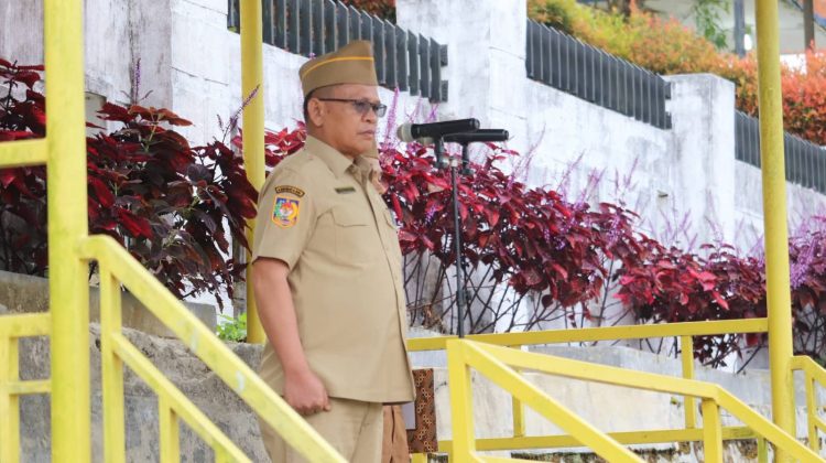 Sekda Jalan Berutu Pimpin Upacara Gabungan Pemerintah Kabupaten Pakpak Bharat Sekda Jalan Berutu Pimpin Upacara Gabungan Pemerintah Kabupaten Pakpak Bharat