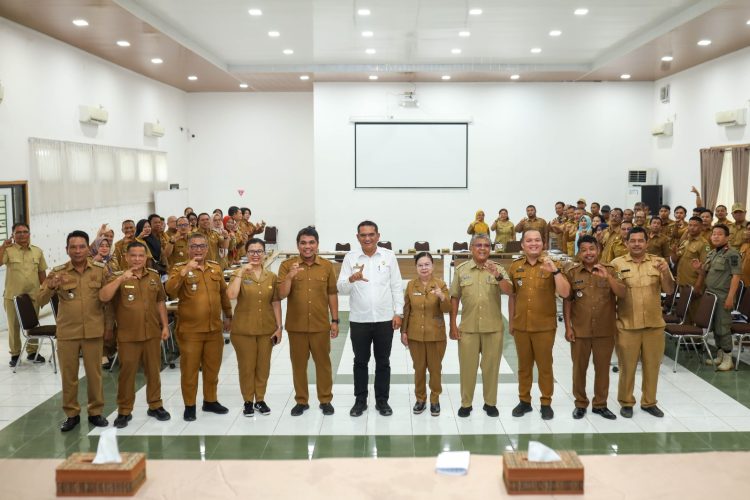 Wali Kota Pematangsiantar Membuka FGD Penyusunan Draft Perwa Pematangsiantar tentang Penyelenggaraan PSU Perumahan dan Kaveling Komersial Perumahan Wali Kota Pematangsiantar Membuka FGD Penyusunan Draft Perwa Pematangsiantar tentang Penyelenggaraan PSU Perumahan dan Kaveling Komersial Perumahan