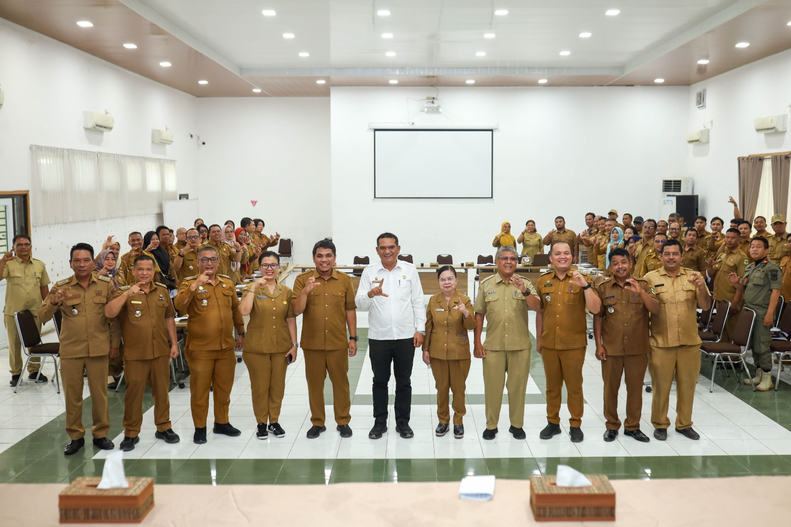 Wali Kota Pematangsiantar Membuka FGD Penyusunan Draft Perwa Pematangsiantar tentang Penyelenggaraan PSU Perumahan dan Kaveling Komersial Perumahan