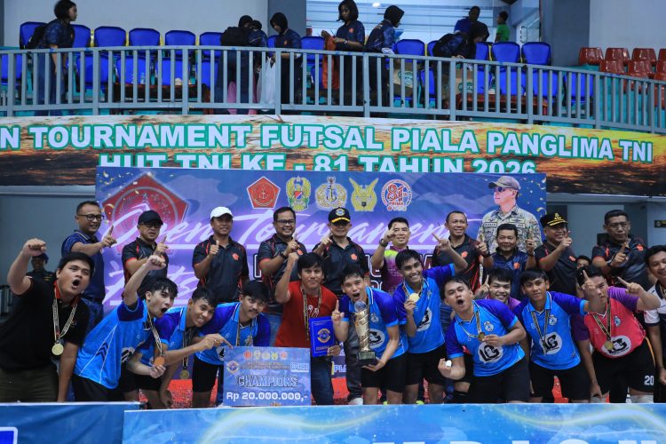 Dansat Brimob Polda Sumut Wakili Kapolda Sumut Hadiri Penutupan Open Tournament Futsal Panglima TNI dalam Rangka HUT ke-81 TNI Dansat Brimob Polda Sumut Wakili Kapolda Sumut Hadiri Penutupan Open Tournament Futsal Panglima TNI dalam Rangka HUT ke-81 TNI