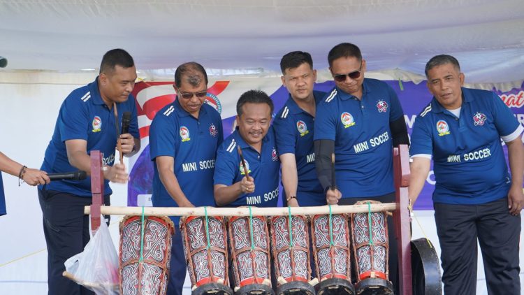 Turnamen Olahraga Haornas ke-43 dan Mini Soccer Bupati Cup II Toba Tahun 2026 Resmi Dibuka