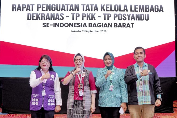 Ketua TP PKK Simalungun Hadiri Rapat Penguatan Tata Kelola Dekranas, TP PKK dan Posyandu se-Indonesia Bagian Barat Ketua TP PKK Simalungun Hadiri Rapat Penguatan Tata Kelola Dekranas, TP PKK dan Posyandu se-Indonesia Bagian Barat