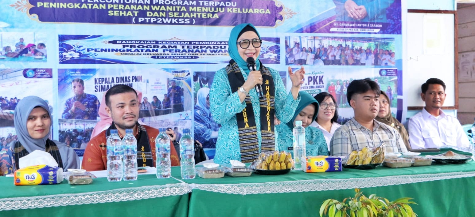 Ketua TP PKK Simalungun Sambut Hangat Tim Evaluasi Nagori Percontohan PTP2WKSS Provinsi Sumatera Utara Ketua TP PKK Simalungun Sambut Hangat Tim Evaluasi Nagori Percontohan PTP2WKSS Provinsi Sumatera Utara