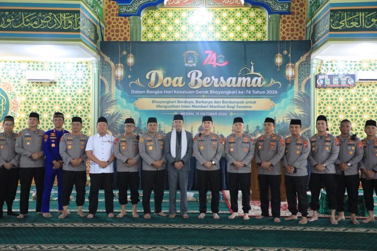 Perkuat Iman dan Keteladanan, Dansat Brimob dan Bhayangkari Ikuti Doa Bersama HKGB ke-74 di Mapolda Sumut