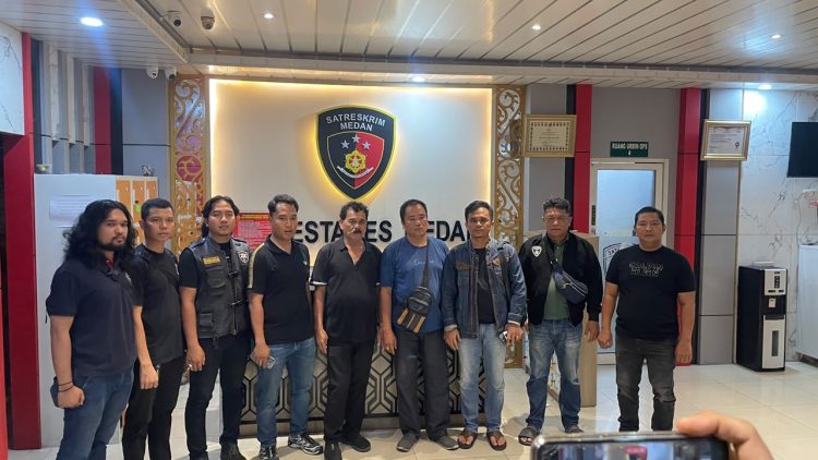 Timsus JCS dan Jatanras Polrestabes Medan Tangkap Dua Terduga Pelaku Penganiayaan yang Viral di Instagram Timsus JCS dan Jatanras Polrestabes Medan Tangkap Dua Terduga Pelaku Penganiayaan yang Viral di Instagram