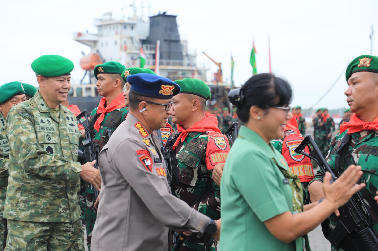 Dansat Brimob Polda Sumut Wakili Kapolda Sumut Hadiri Penyambutan Satgas Yonif 123/RJW Usai Tuntaskan Misi Operasi Di Papua Dansat Brimob Polda Sumut Wakili Kapolda Sumut Hadiri Penyambutan Satgas Yonif 123/RJW Usai Tuntaskan Misi Operasi Di Papua