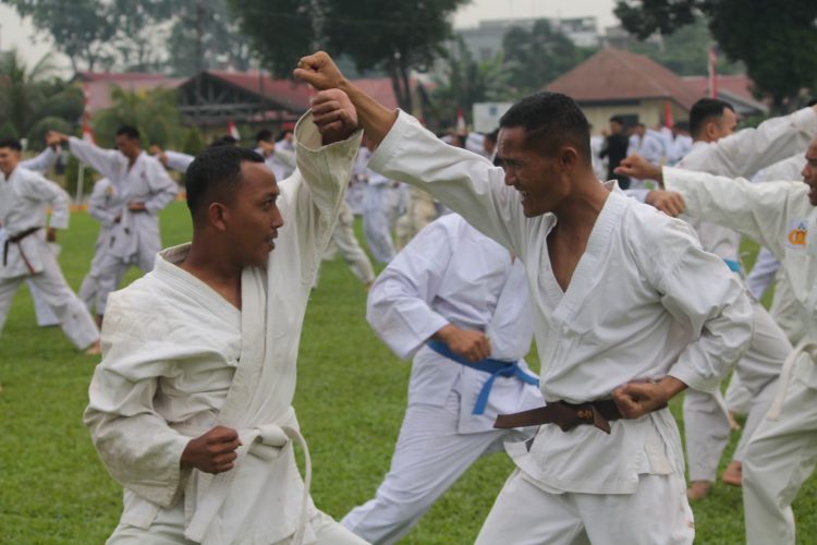 Perkuat Kesiapsiagaan Dan Profesionalisme, Personel Batalyon A Satbrimob Polda Sumut Laksanakan Ujian Beladiri Polri Berkala Semester II T.A. 2026 Perkuat Kesiapsiagaan Dan Profesionalisme, Personel Batalyon A Satbrimob Polda Sumut Laksanakan Ujian Beladiri Polri Berkala Semester II T.A. 2026
