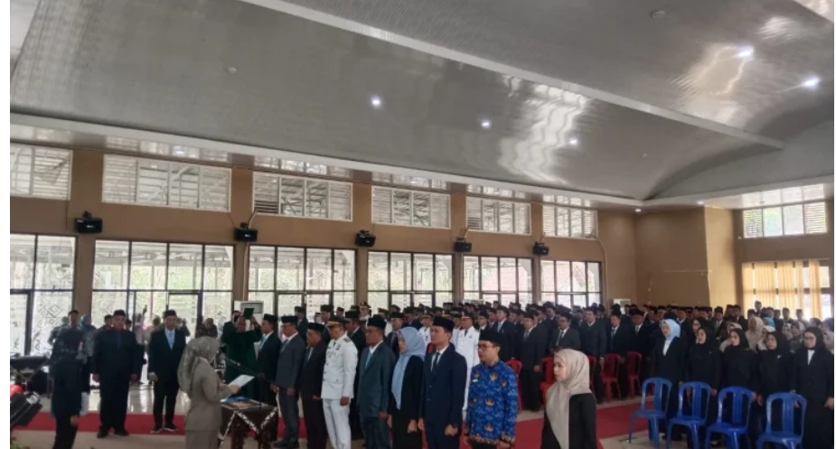 Bupati Way Kanan Lantik 231 ASN Manajerial dan Fungsional
