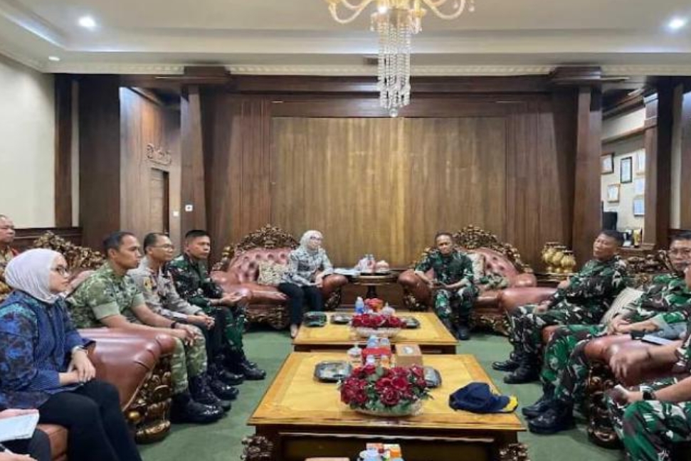 Bupati Way Kanan Bersama Dandim Terima Kunjungan Tim Penyuluh Karhutla Mabes TNI