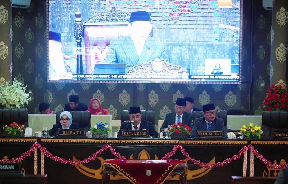 Bupati Way Kanan Hadiri Rapat Paripurna Istimewa Pidato Kenegaraan Presiden RI