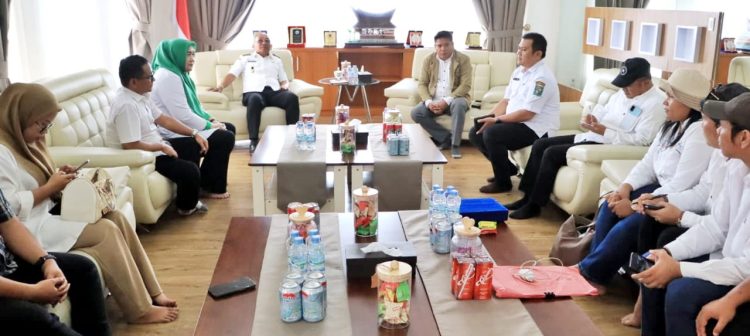 Suasana kunjungan silaturahmi APPSI Sumut dan APPSI Simalungun di rumah Dinas Bupati Simalungun