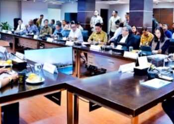 Suasana berlangsungnya Rakor DPSP di pimpin Ketua DEN RI diikuti sejumlah Kepala daerah di Jakarta Pusat