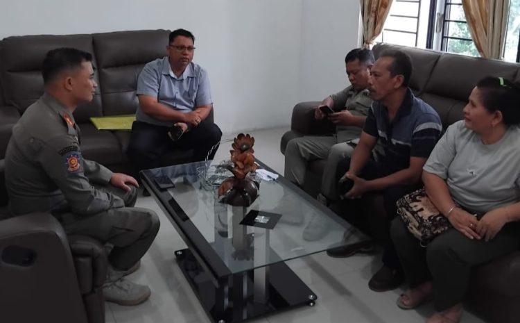 Kuasa hukum Pondang Hasibuan SH MH pasca mendatangi Kantor Satpol PP Pematang Siantar