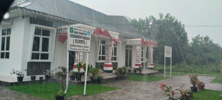 Kantor Korwil Dinas Pendidikan Kabupaten Simalungun di Kecamatan Tapian Dolok