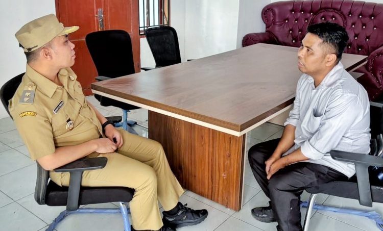 Wabup Benny Gusman Sinaga bersama Dirut Perumda Agromadear