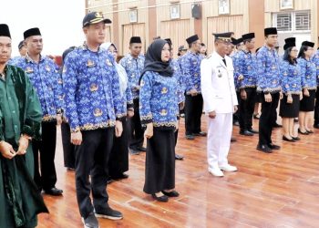 Pejabat administrator yang di Lantik di Ruang Harungguan Pahlawan Nasional Tuan Rondahaim Saragih