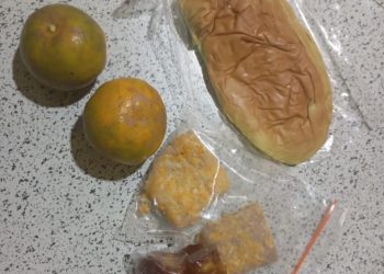 Roti dan Tempe MBG kondisi diduga basi dan berjamur