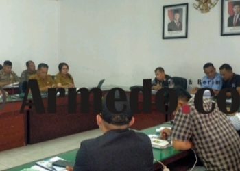 Suasana berlangsungnya Pansus PPPK "TMS" di ruang Bamus DPRD Simalungun