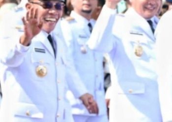 Saat Bupati dan Wakil Bupati Tapteng dilantik Jadi Bupati Tapteng (ist)